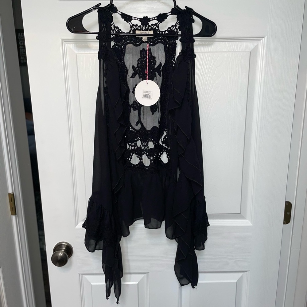 Umgee Ruffle & Lace Boho Top - NEW WITH TAGS